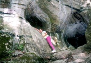 Foto der Gudenushöhle am Albrechtsberg